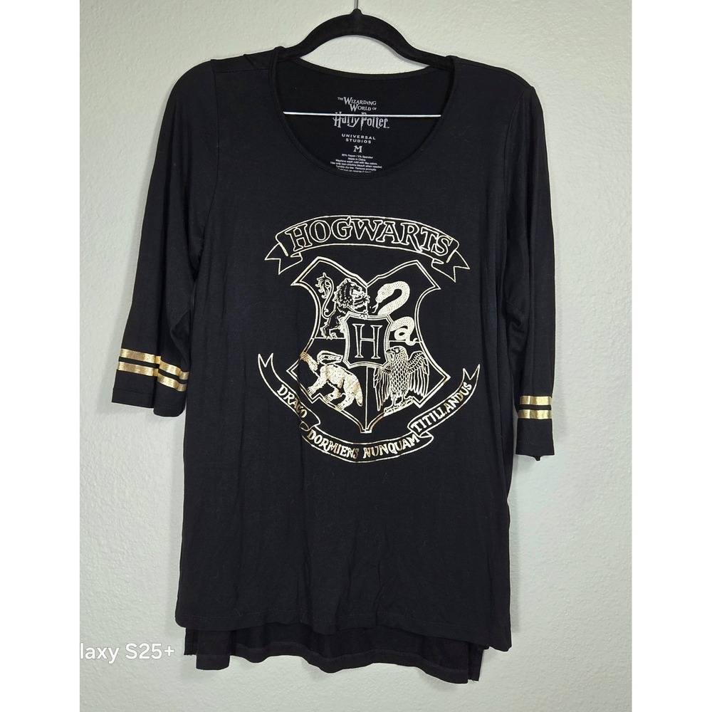 Universal Studios Harry Potter Hogwarts Crest Black Gold 3/4 Sleeve Shirt M